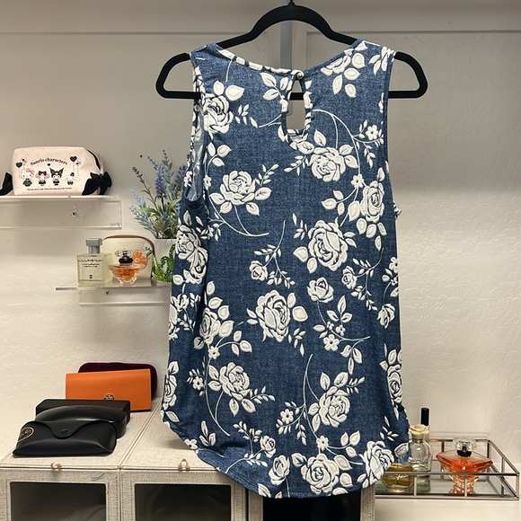 PaperMoon Tanktop - Picture 3 of 3